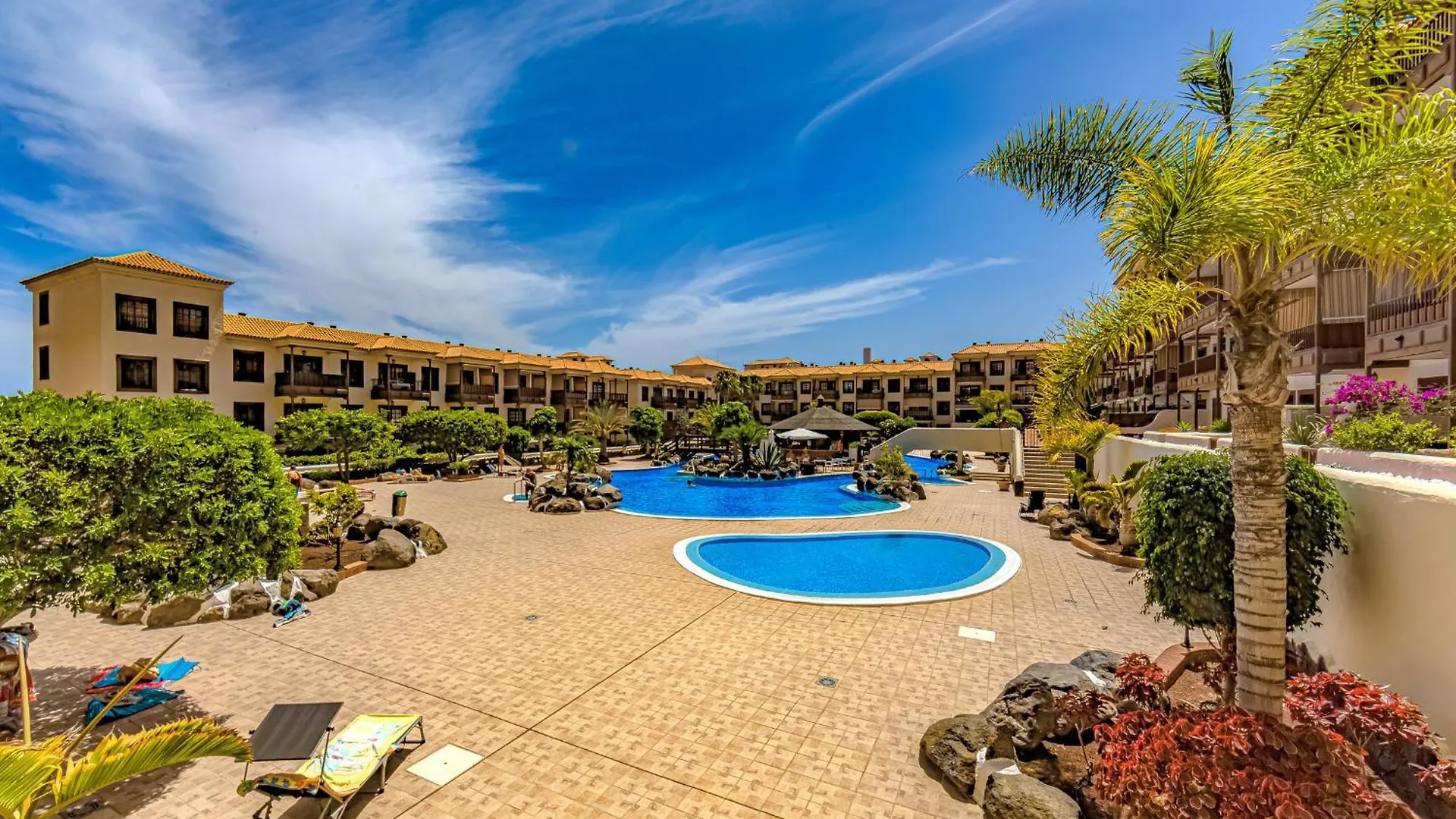 Apartment Atlantis 3 One Bedroom, Sea Front, In Complex With Pool Costa Del Silencio