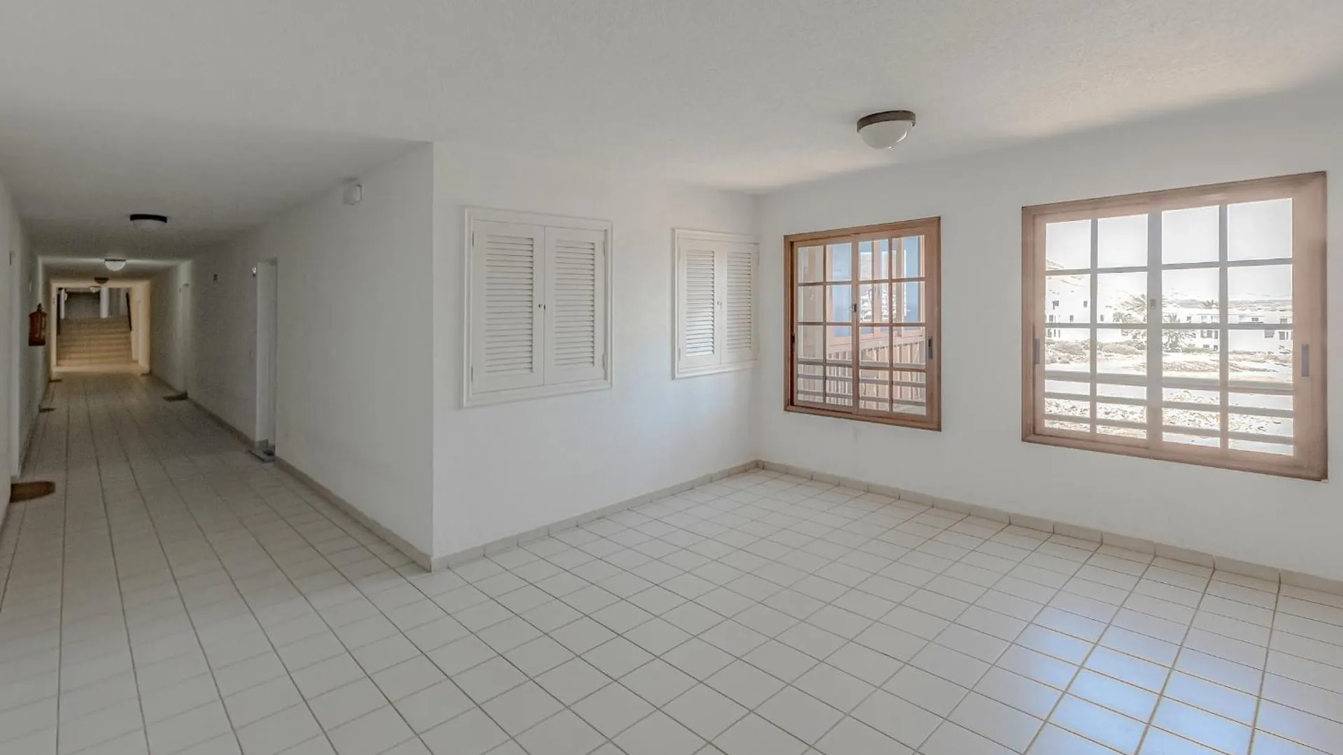 Apartment Atlantis 3 One Bedroom, Sea Front, In Complex With Pool Costa Del Silencio