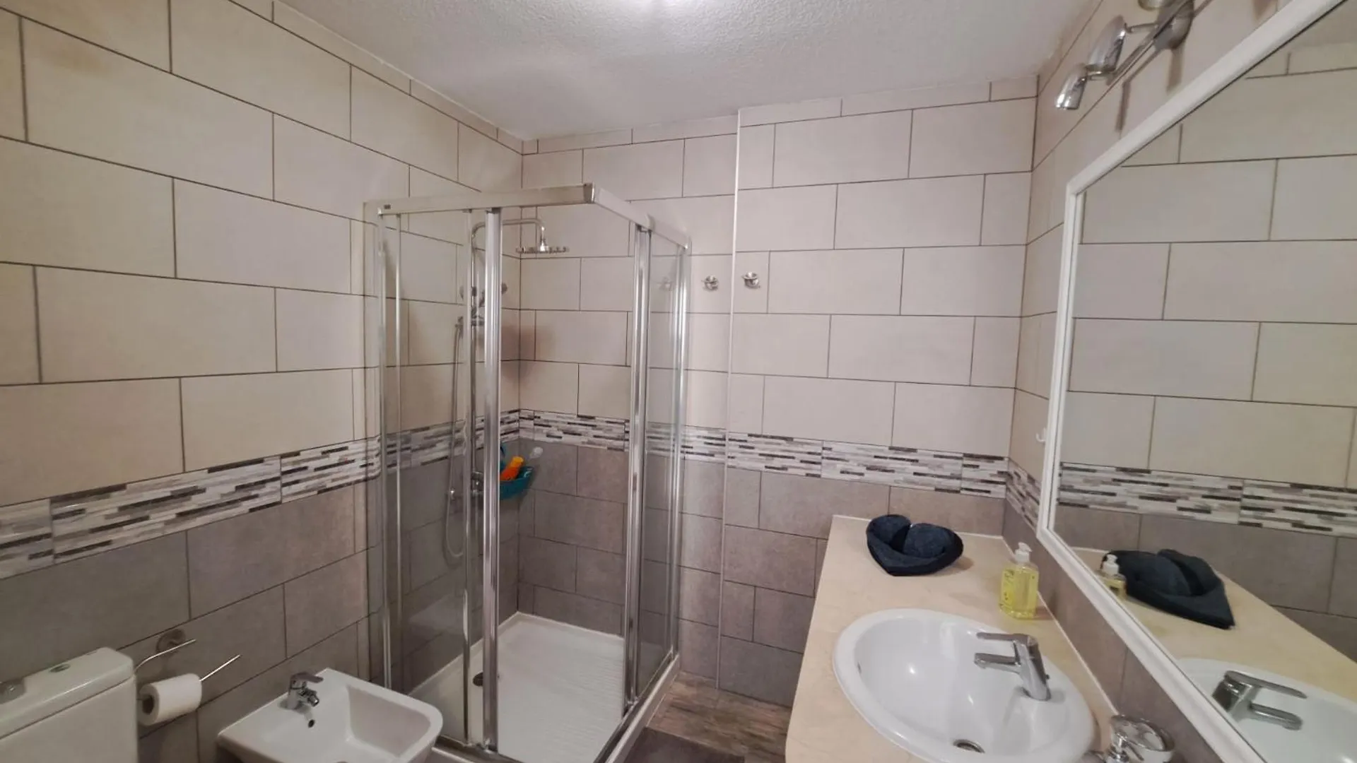 Apartment Atlantis 3 One Bedroom, Sea Front, In Complex With Pool Costa Del Silencio Spain