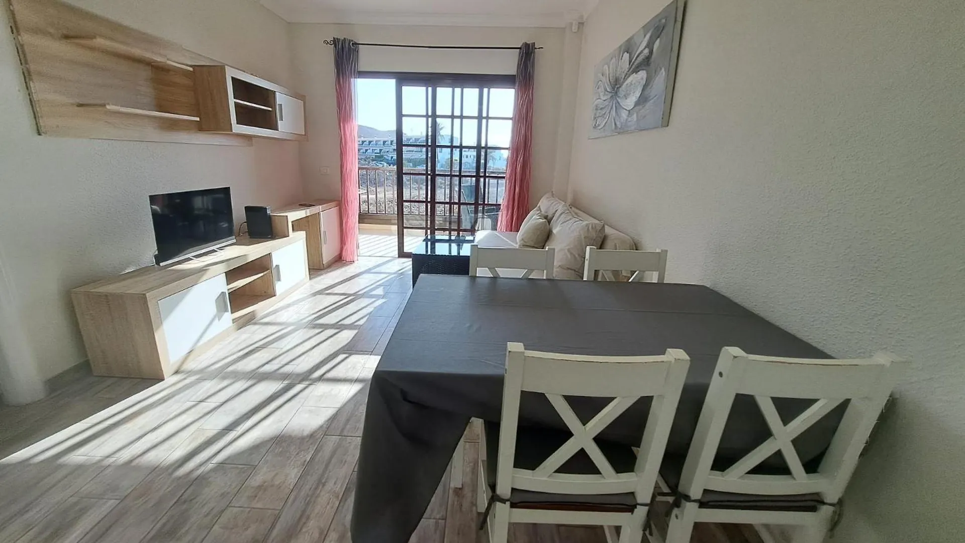 Atlantis 3 One Bedroom, Sea Front, In Complex With Pool Costa Del Silencio Apartment