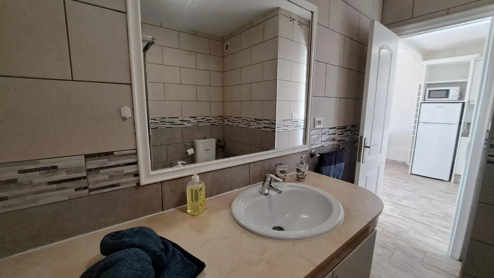 Atlantis 3 One Bedroom, Sea Front, In Complex With Pool Costa Del Silencio Apartment